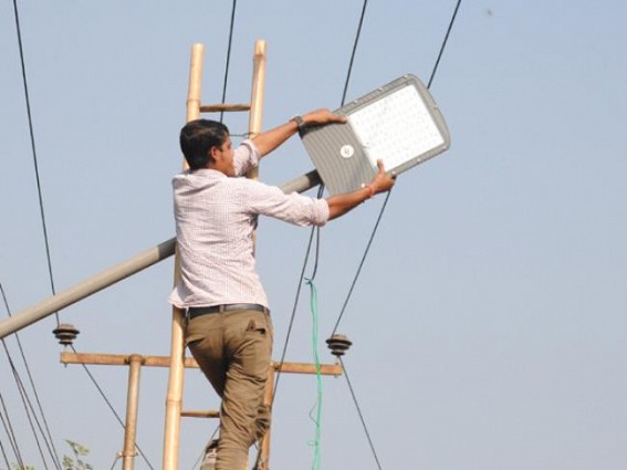 Replacing the street lights with LED lights begins in Agartala Replacing the street lights with LED lights begins in Agartala